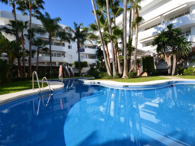 Apartment, Marbella, R4031437