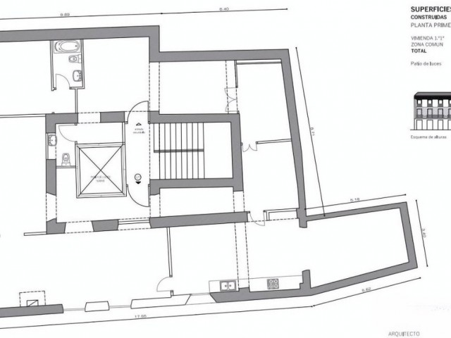 Commercial avec 12 Chambres  à Málaga Centro
