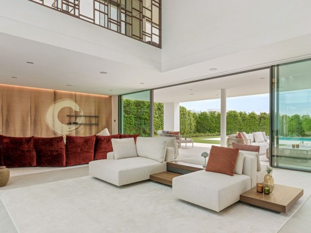 Villa con 5 Dormitorios  en The Golden Mile