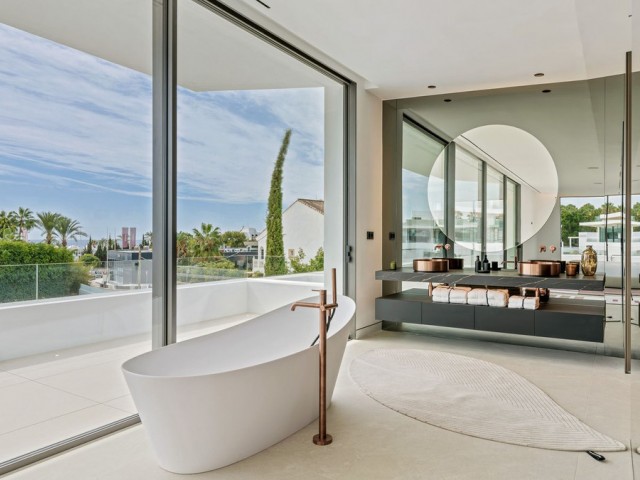 Villa con 5 Dormitorios  en The Golden Mile