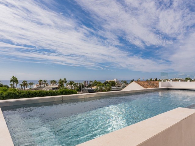 Villa con 5 Dormitorios  en The Golden Mile