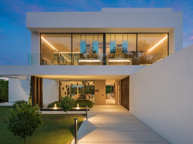 Villa con 5 Dormitorios  en The Golden Mile