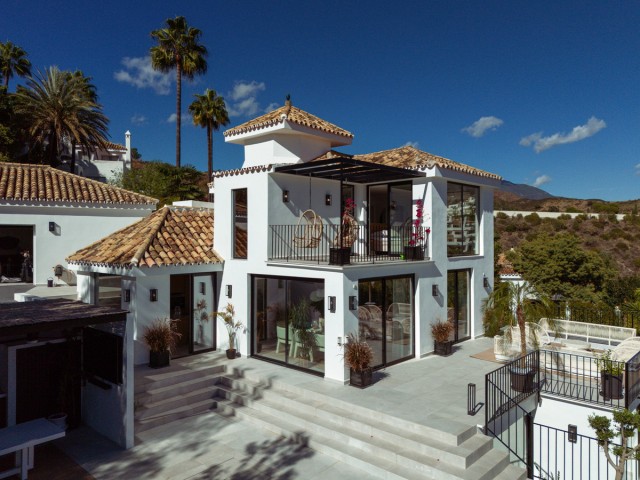 Villa, Nueva Andalucia, R4562839