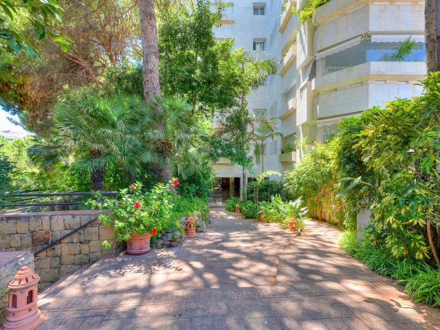 Apartment, Marbella, R4595908