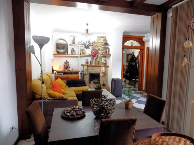 4 Schlafzimmer Reihenhaus in Alhaurín el Grande