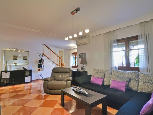 4 Schlafzimmer Villa in Fuengirola