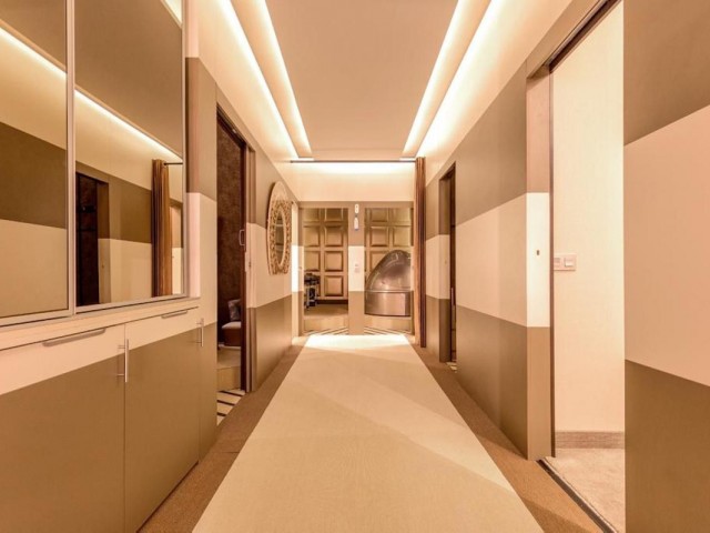 Liikekiinteistö Puerto Banús