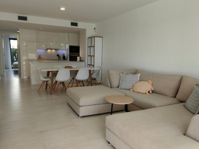 Apartment, Estepona, R4600864
