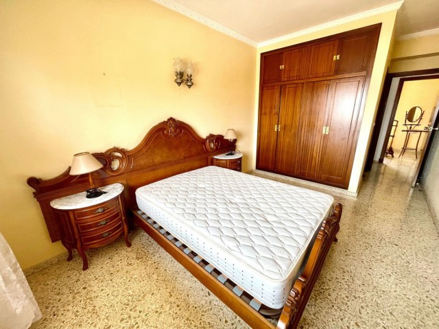 Penthouse avec 4 Chambres  à Fuengirola