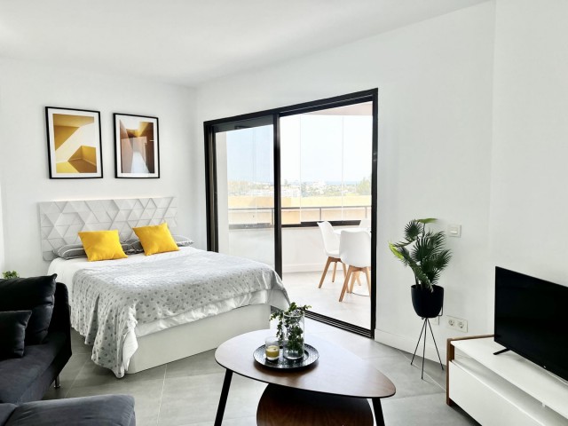 Apartamento con 1 Dormitorios  en Estepona