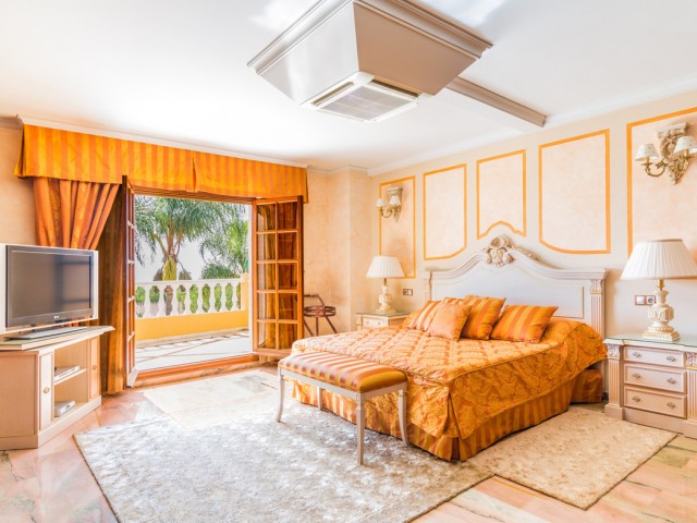 7 Schlafzimmer Villa in El Padron