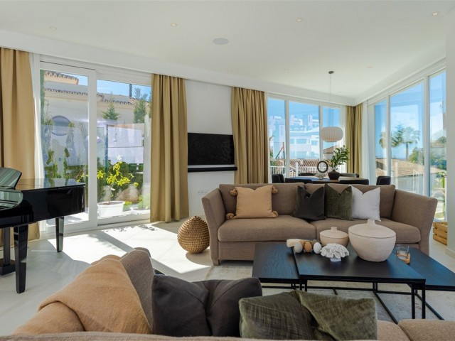 Villa, Riviera del Sol, R4606627