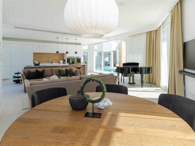 9 Slaapkamer Villa in Riviera del Sol