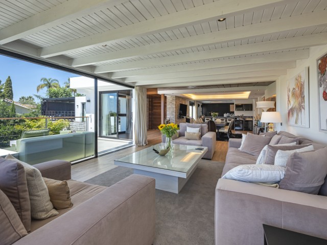 5 Slaapkamer Villa in El Rosario