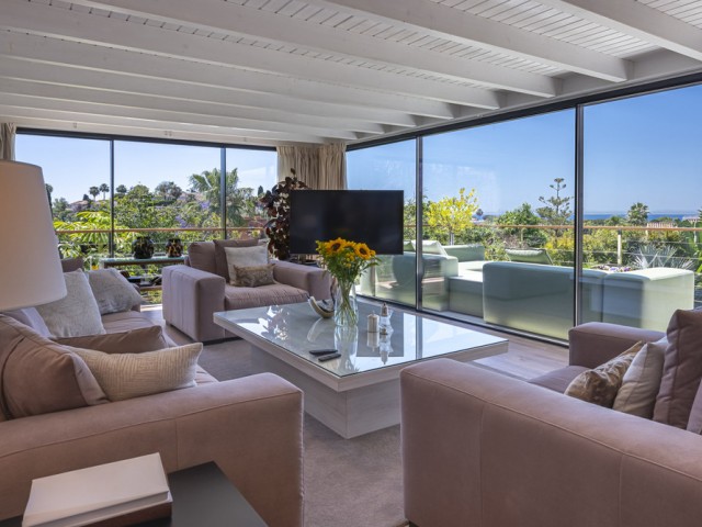 5 Slaapkamer Villa in El Rosario