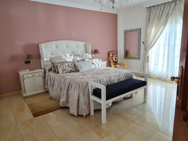 5 Schlafzimmer Villa in El Faro