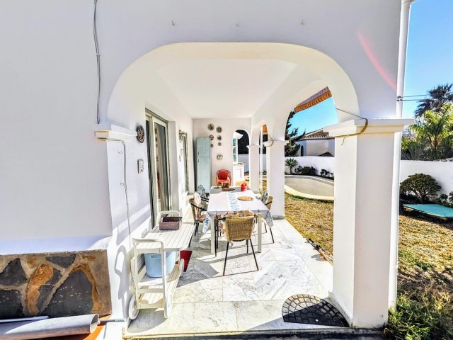 4 Bedrooms Villa in Benalmadena Costa