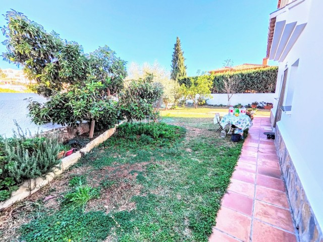 4 Bedrooms Villa in Benalmadena Costa