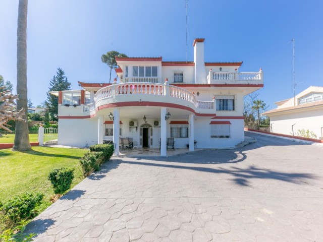 Villa avec 10 Chambres  à Torremolinos