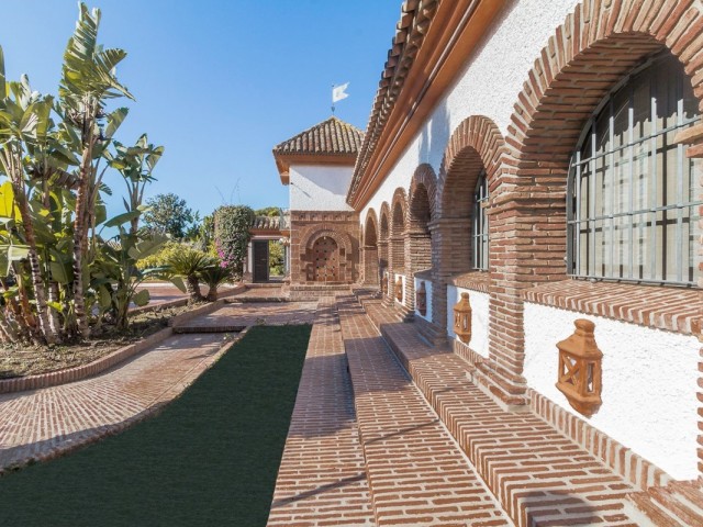 4 Schlafzimmer Villa in Costabella