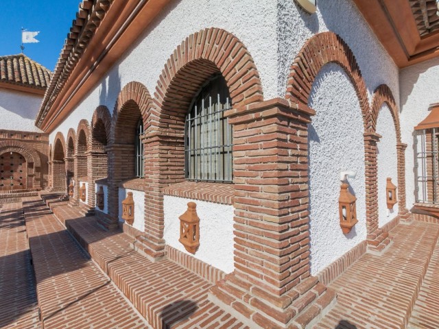 4 Schlafzimmer Villa in Costabella