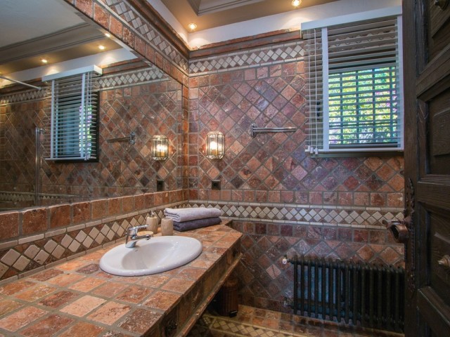 4 Bedrooms Villa in Costabella