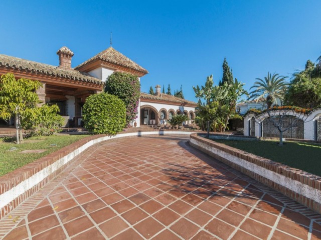 4 Schlafzimmer Villa in Costabella