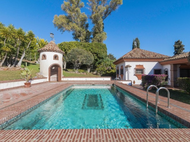 4 Schlafzimmer Villa in Costabella