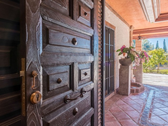 4 Schlafzimmer Villa in Costabella