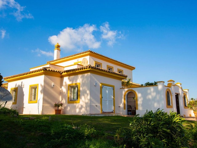 4 Schlafzimmer Villa in San Roque