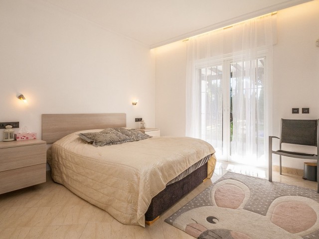 3 Bedrooms Villa in Marbesa