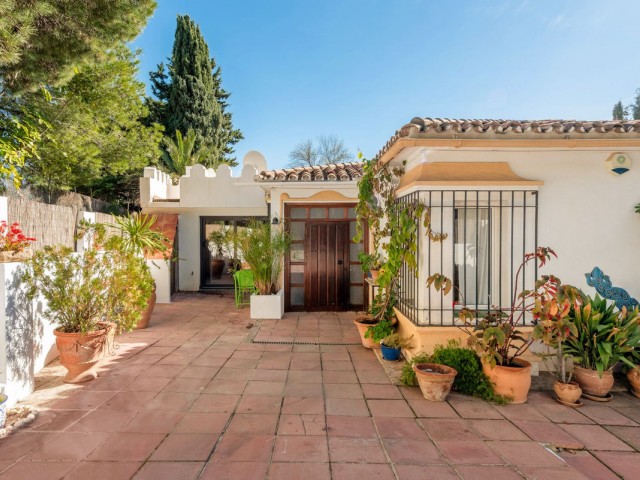 Villa avec 4 Chambres  à Marbella