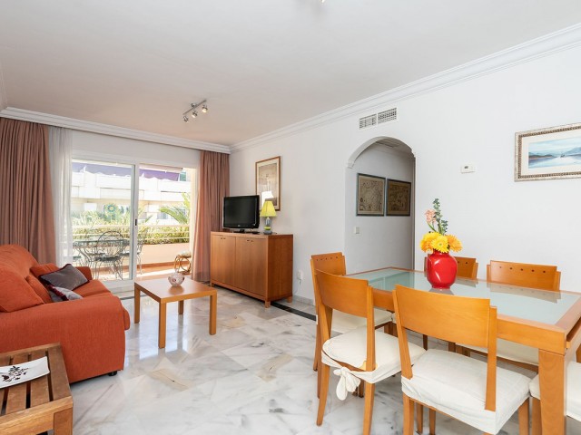 Apartment, Marbella, R4626409