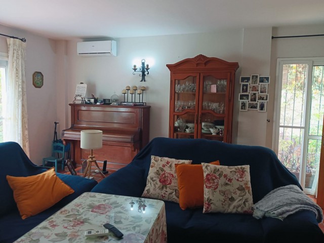 4 Schlafzimmer Villa in Sierrezuela