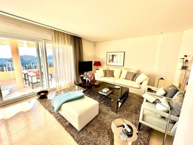 Lägenhet, Nueva Andalucia, R4582279