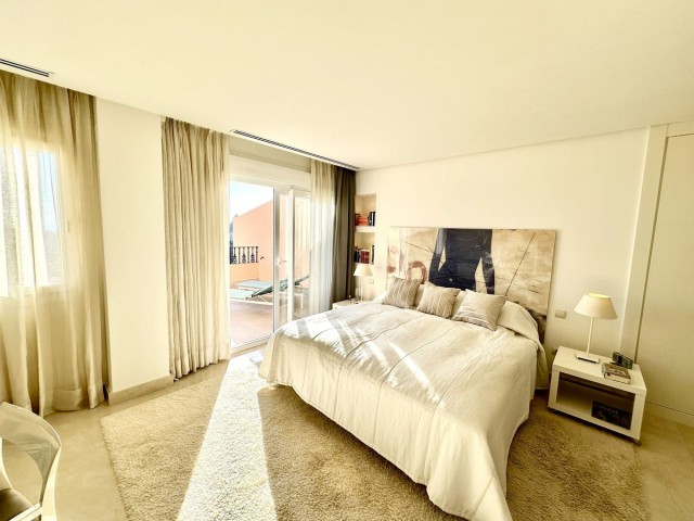 2 Bedrooms Apartment in Nueva Andalucía