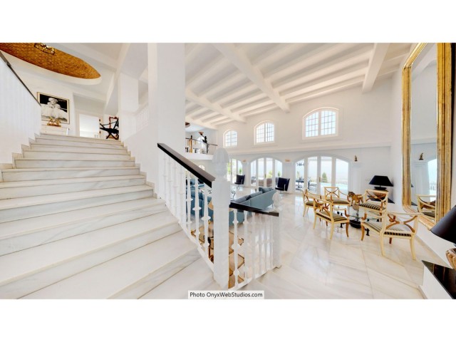9 Soveroms Villa i Mijas
