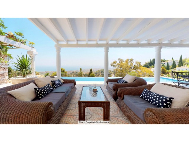 Villa con 9 Dormitorios  en Mijas