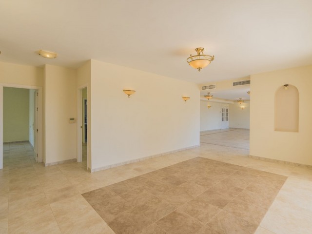 5 Schlafzimmer Villa in Valtocado