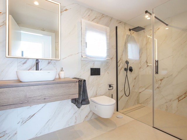 4 Makuuhuoneen Huvila Valle Romano