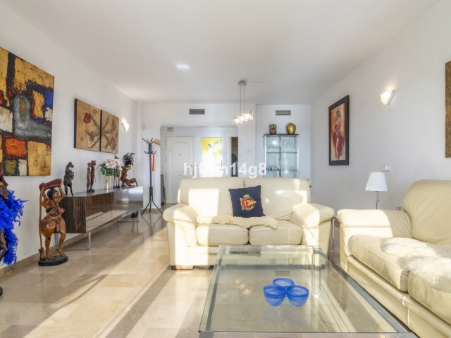 Apartment, Nueva Andalucia, R4626163