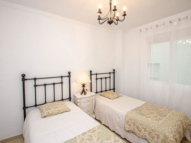 Apartment, Puerto Banús, R3414847