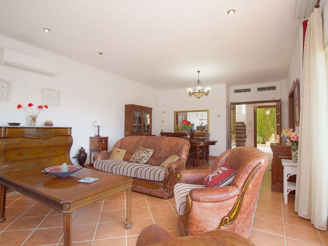 Villa avec 5 Chambres  à Mijas