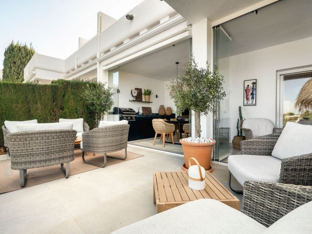 Apartment, Nueva Andalucia, R4645336