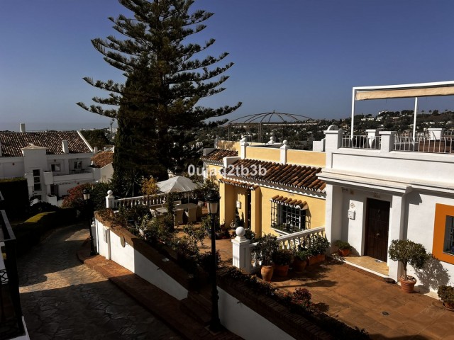 3 Slaapkamer Rijtjeshuis in Nueva Andalucía