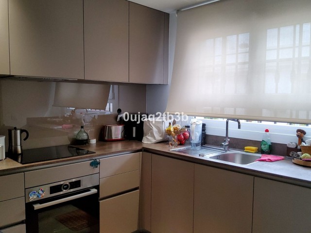 3 Slaapkamer Rijtjeshuis in Nueva Andalucía