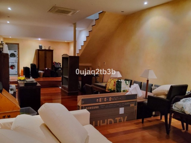 3 Slaapkamer Rijtjeshuis in Nueva Andalucía