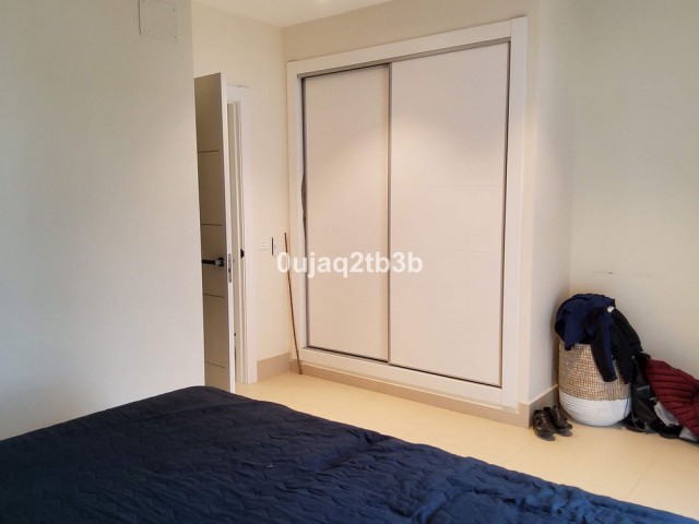 Maison mitoyenne avec 3 Chambres  à Nueva Andalucía