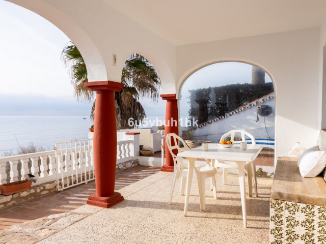 4 Sovrums Villa i El Chaparral