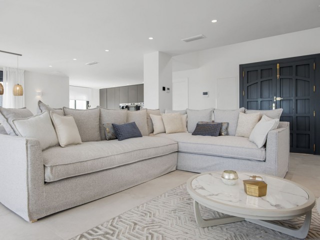 5 Slaapkamer Villa in Los Flamingos